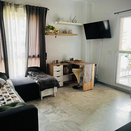 Apartmán Piso En Zona Tranquila De - Torrequebrada Golf Benalmádena Exteriér fotografie